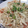KaOrU＊°'s cooksnap of when they made レンジで作る・蒸し鶏と榎茸の明太子和え.