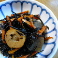 おぶうさま's cooksnap of when they made ひじきとさつまあげの炒め物.