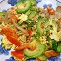 fukudoru's cooksnap of when they made ゴーヤと豚肉のふんわり卵トマト.