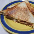 りんももな's cooksnap of when they made ハンバーグホットサンド♪.