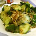 しんこんもんちゃん's cooksnap of when they made 簡単＊きゅうりの炒め物.