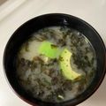 ポークの嫁's cooksnap of when they made 簡単美味しい！アボカドと海苔のお味噌汁.