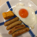 さおりらっくま's cooksnap of when they made 半熟目玉焼きウインナー添え.