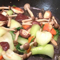 カルチョーフィ's cooksnap of when they made 青梗菜ときのこの中華炒め.