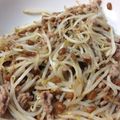 やまぴかりゃ〜's cooksnap of when they made 「ひき肉納豆ニラもやし炒め」を作ってみた.