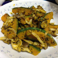 栗左衛門's cooksnap of when they made かぼちゃとしめじのバジル炒め♪.
