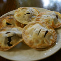 ぶんた☆'s cooksnap of when they made 余った餃子の皮でカスタードパイ.
