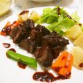 saki1010's cooksnap of when they made お洒落な煮牛　赤ワインソース.