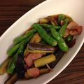サラミ's cooksnap of when they made ししとう・茄子・ベーコン・油揚げの煮物.