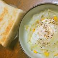 mokun's cooksnap of when they made 朝ごはんに☆玉ねぎの巣ごもり卵☆.