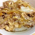 ♡なお♡なお♡'s cooksnap of when they made 豚肉と玉ねぎの甘辛玉子丼.
