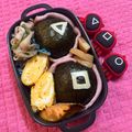T K's cooksnap of when they made イカゲーム キャラ弁.
