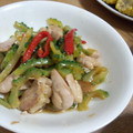 りもー's cooksnap of when they made ゴーヤと鶏もも肉のエスニック炒め.