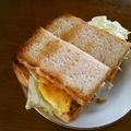 じゅん♪'s cooksnap of when they made 朝食に♪簡単☆ベーコンエッグサンド.