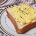 narimimama's cooksnap of when they made 普通に美味しいマヨ卵トースト♪.