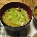 チロルっち's cooksnap of when they made レタスとたまねぎのシャキシャキ甘々味噌汁.