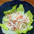 YCHキッチン's cooksnap of when they made 新玉ねぎとカニカマ☆おかかめんつゆサラダ.