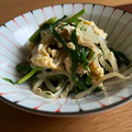 ♡こもれび♡'s cooksnap of when they made にらともやしと玉子のオイマヨ炒め.