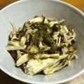 yumyum0618's cooksnap of when they made しめじの塩昆布胡麻酢和え.