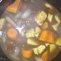 chikomon's cooksnap of when they made ◆鶏胸肉のガーリックカレー.