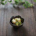 まろんかふぇ's cooksnap of when they made カマボコとアボカドのわさびゴママヨあえ.