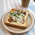 バカリャウ's cooksnap of when they made ★簡単★　テリヤキピザトースト！.