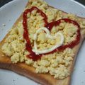 miki☆T's cooksnap of when they made 朝食に☆スクランブルエッグトースト.