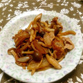 ＊ｼｭｼｭ＊'s cooksnap of when they made もりもりきのこと豚肉の甘辛炒め　.