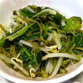 ひぃころポヘー's cooksnap of when they made ほうれん草ともやしの♪めかぶ和え.