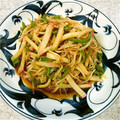 ももとちるちる's cooksnap of when they made ∮もやし&なると✰カレーオイスター炒め∮.