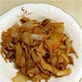amjkao's cooksnap of when they made シンプルに！キノコと新玉ねぎの醤油炒め.