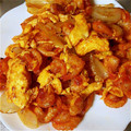 なーぉさん☆'s cooksnap of when they made エビと玉ねぎ＋α卵ケチャップ炒め.