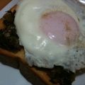 ＋SUN3's cooksnap of when they made 絶品たかなの油炒め☆目玉焼きトースト.