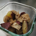 アクセル☆'s cooksnap of when they made ✽さつまいもと油揚げの煮物✽.