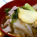 08151916's cooksnap of when they made 豚肉と小松菜、きのこ、大根のすまし汁.