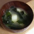 サーフブレイド's cooksnap of when they made 若布とじゃが芋の味噌汁.