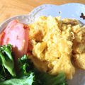ayti's cooksnap of when they made ビルズ風ふわふわスクランブルエッグ.