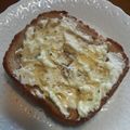 サーフブレイド's cooksnap of when they made 決め手はクレイジーソルト☆クリチトースト.