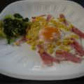 スタイリッシュママ's cooksnap of when they made うちのコーンハムエッグ.