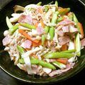 くじら母's cooksnap of when they made アスパラとキノコの簡単コンソメ炒め.