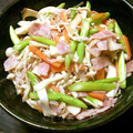 くじら母's cooksnap of when they made アスパラとキノコの簡単コンソメ炒め.