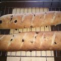 はな1187's cooksnap of when they made 全粒粉入り♪レーズンソフトフランス.