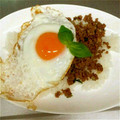 スマイル3☆'s cooksnap of when they made ♡タイ風挽き肉バジル炒め目玉のっけ♡.
