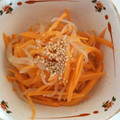 お休み大好きママ's cooksnap of when they made にんじんとしらたきの炒め物.