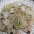 あつあゆママ's cooksnap of when they made 白菜と豚肉のガリバタ丼.