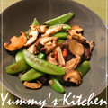 MrsYummy's cooksnap of when they made パパッと１品♪きのこときぬさや炒め.