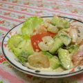 赤い電話's cooksnap of when they made 簡単☆えびアボガドのチリマヨサラダ.