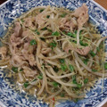 たおたんたん's cooksnap of when they made お給料日前に♥もやしとかいわれの味噌炒め.