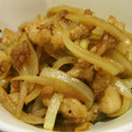 PARNELL's cooksnap of when they made ◎簡単！新玉ねぎの天かすソース炒め◎.
