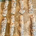 kayosanta's cooksnap of when they made 米粉100%フライパンでゴマと胡桃のパン.